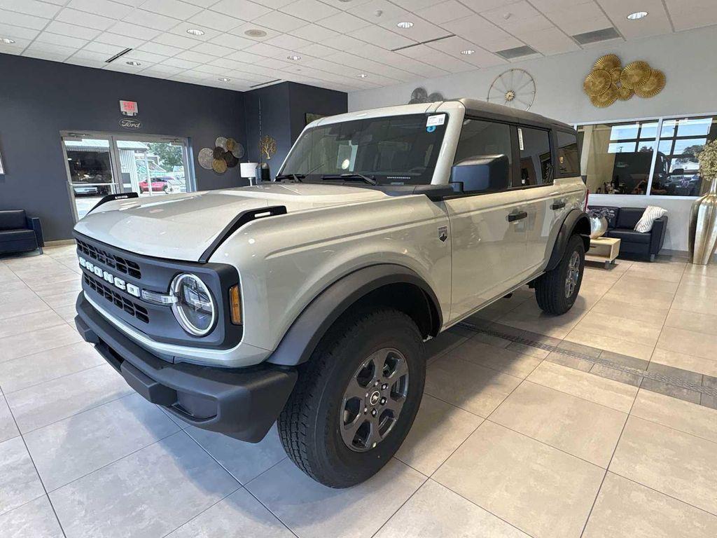new 2025 Ford Bronco car, priced at $45,940