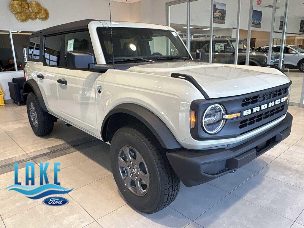 new 2025 Ford Bronco car, priced at $45,940