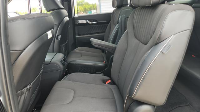 new 2025 Hyundai Palisade car, priced at $54,111