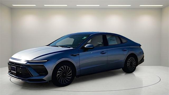 new 2025 Hyundai Sonata Hybrid car, priced at $39,140