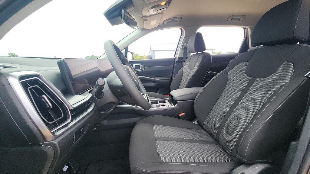 used 2025 Kia Sorento car, priced at $29,949