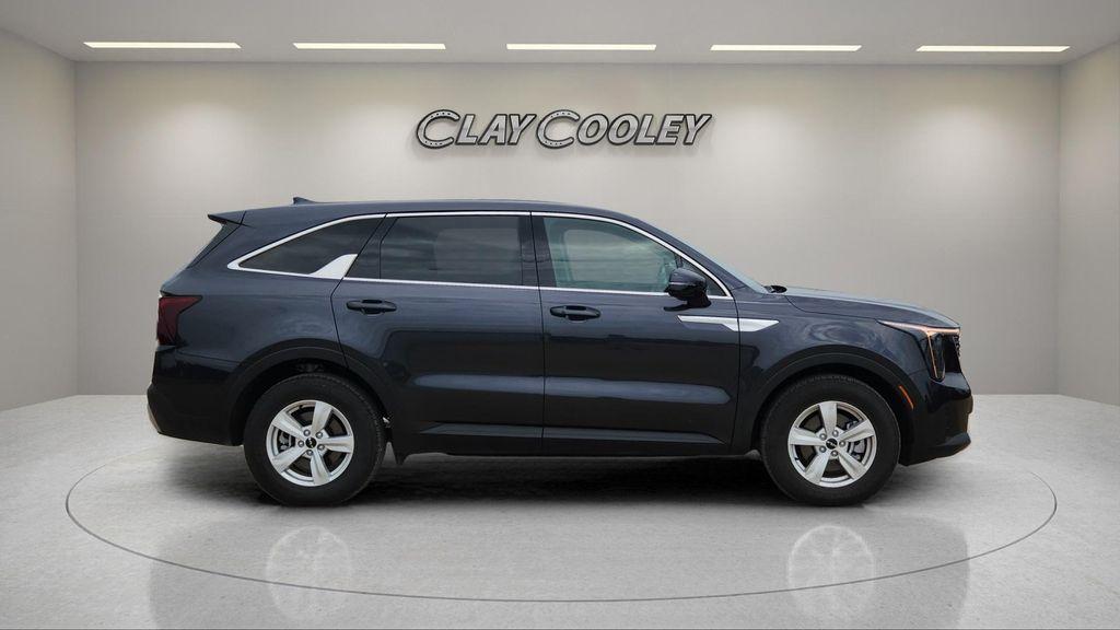 used 2025 Kia Sorento car, priced at $29,949