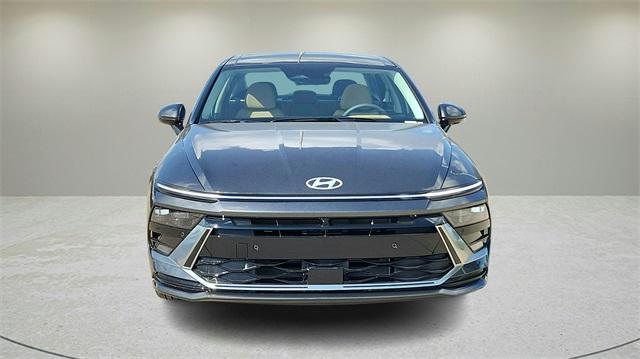 new 2025 Hyundai Sonata Hybrid car, priced at $39,190