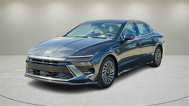 new 2025 Hyundai Sonata Hybrid car, priced at $39,190