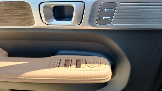 new 2025 Hyundai Santa Fe car, priced at $42,209