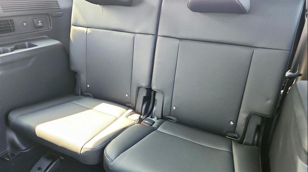 new 2025 Hyundai Santa Fe car, priced at $47,530