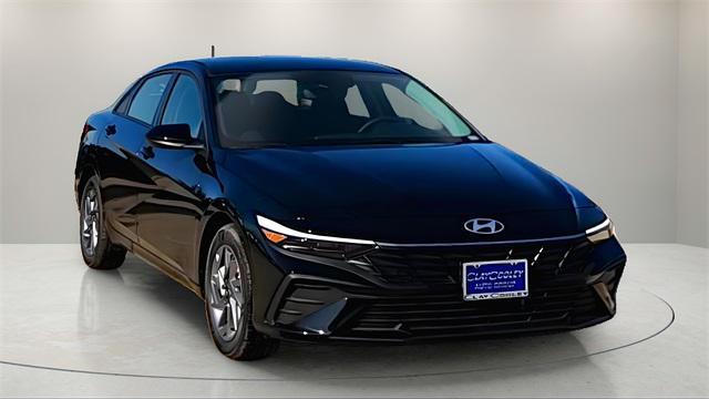 new 2025 Hyundai Elantra HEV car, priced at $26,765