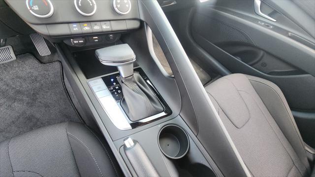 new 2025 Hyundai Elantra car, priced at $24,112