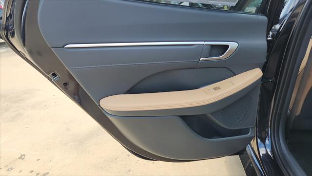 new 2025 Hyundai Sonata Hybrid car, priced at $38,855
