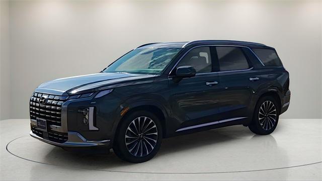 used 2024 Hyundai Palisade car, priced at $39,602