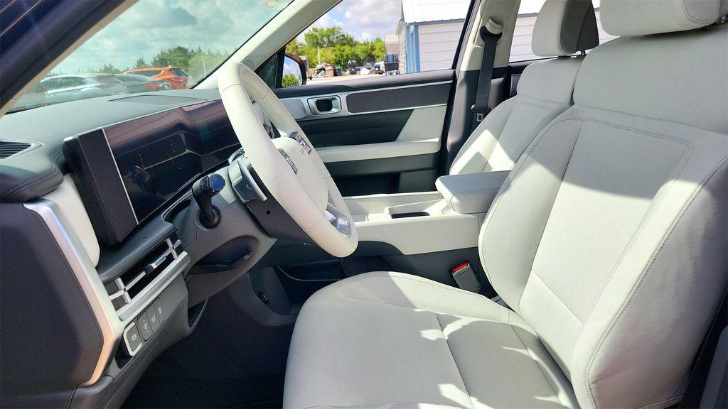 used 2024 Hyundai Santa Fe car, priced at $28,008
