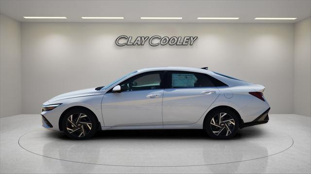 new 2025 Hyundai Elantra car, priced at $27,085