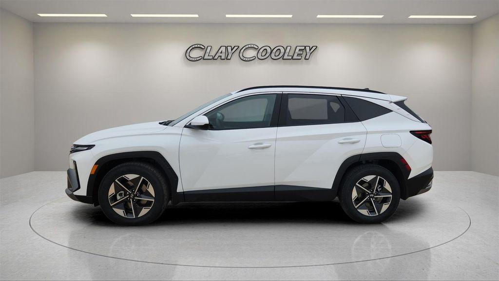 new 2025 Hyundai Tucson car, priced at $30,000