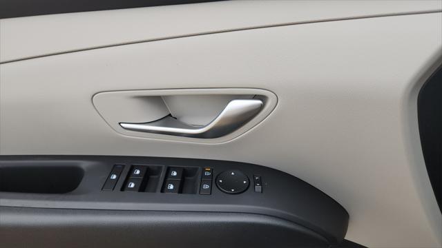 new 2025 Hyundai Tucson car, priced at $32,155