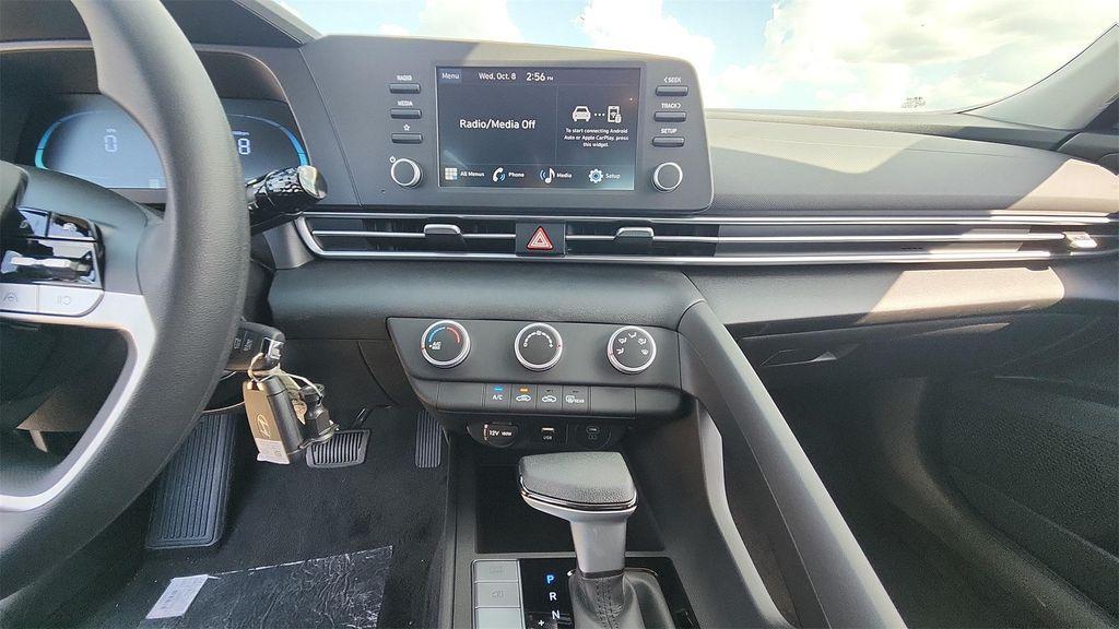 new 2025 Hyundai Elantra car, priced at $21,999