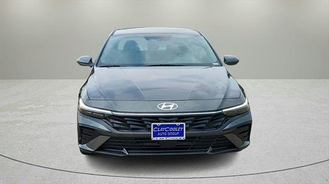 new 2024 Hyundai Elantra car, priced at $27,020