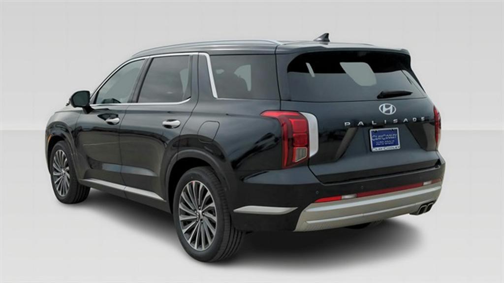 used 2024 Hyundai Palisade car, priced at $47,000