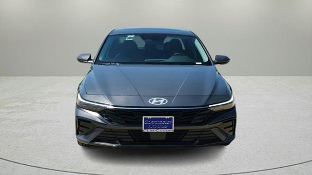 new 2024 Hyundai Elantra car, priced at $27,015