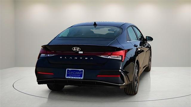 new 2025 Hyundai Elantra car, priced at $26,725