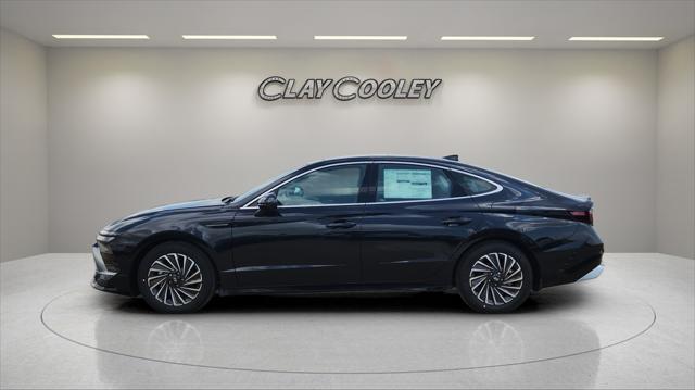 new 2025 Hyundai Sonata Hybrid car, priced at $38,855