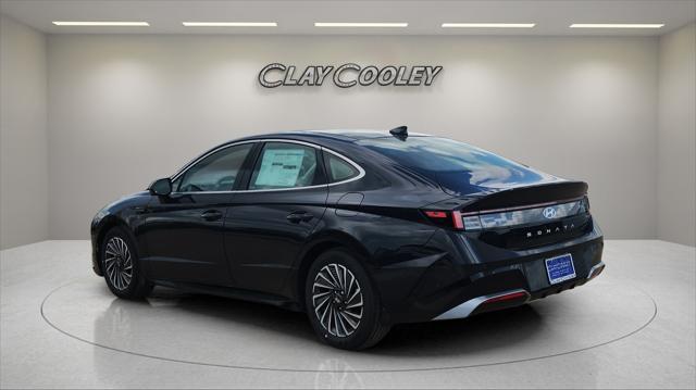 new 2025 Hyundai Sonata Hybrid car, priced at $38,855