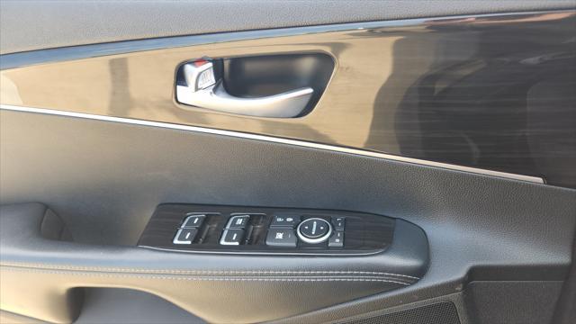 used 2020 Kia Sorento car, priced at $17,444