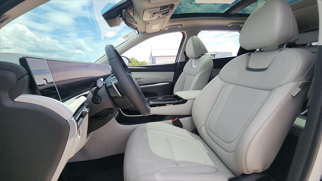 new 2025 Hyundai TUCSON Hybrid car, priced at $42,953