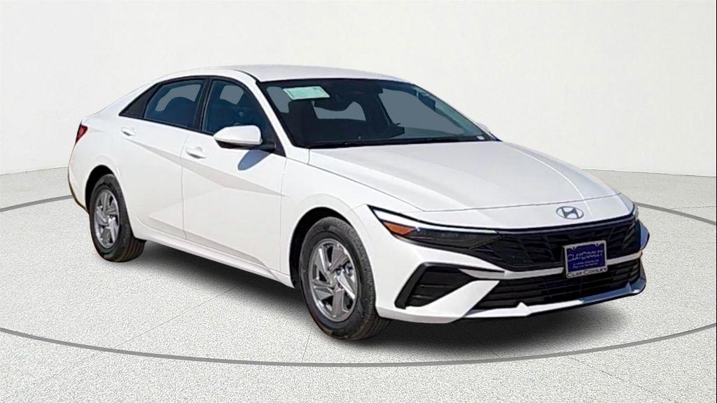new 2025 Hyundai Elantra car, priced at $21,999