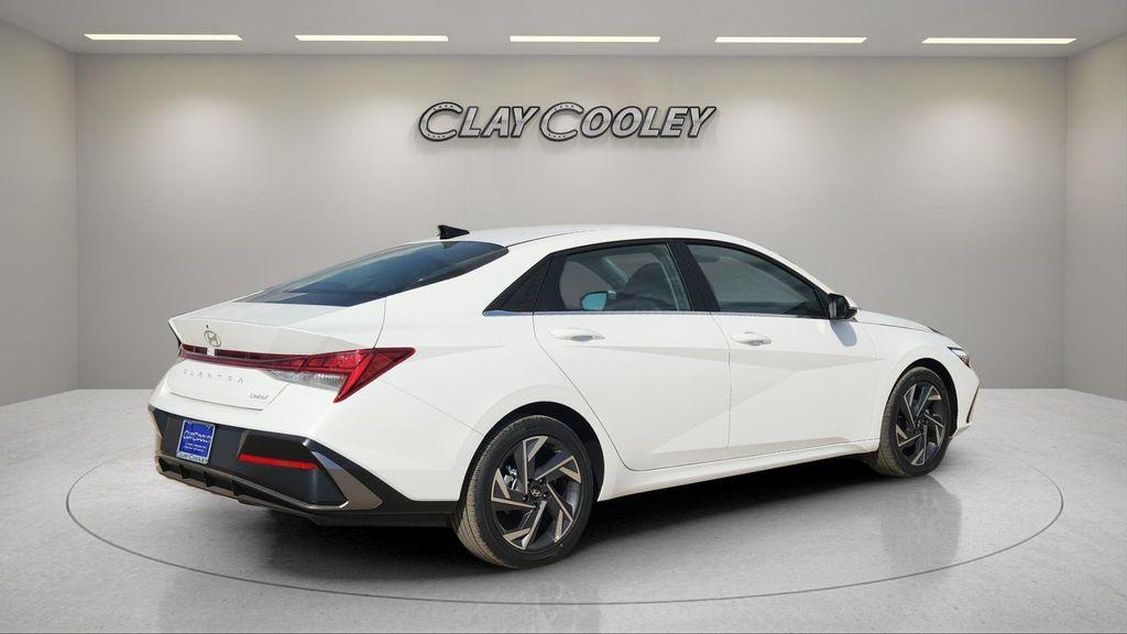 new 2025 Hyundai Elantra car, priced at $26,444