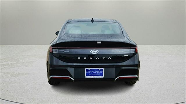 new 2024 Hyundai Sonata Hybrid car, priced at $38,900