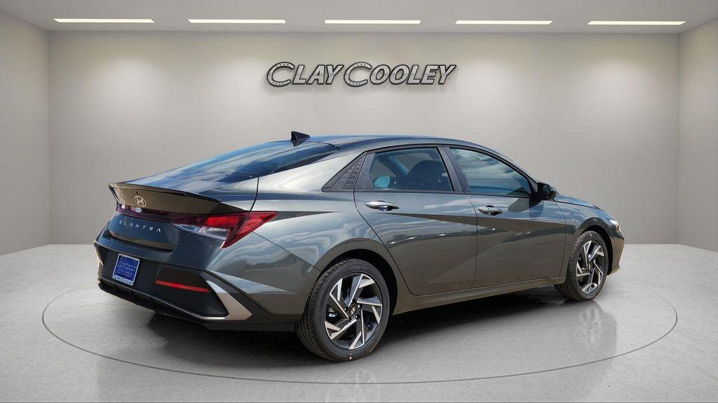 new 2025 Hyundai Elantra car, priced at $23,444