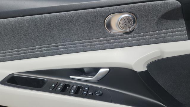 new 2025 Hyundai Elantra car, priced at $27,947