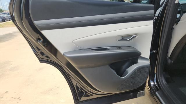 new 2025 Hyundai TUCSON Hybrid car, priced at $38,289