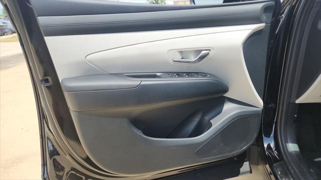 new 2025 Hyundai TUCSON Hybrid car, priced at $38,289