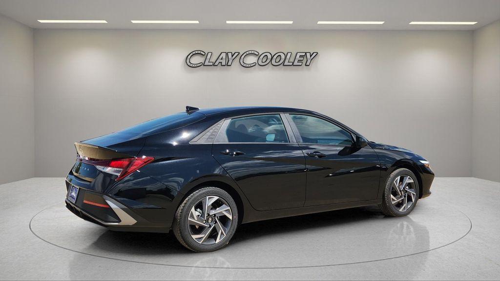 new 2025 Hyundai Elantra car, priced at $23,444