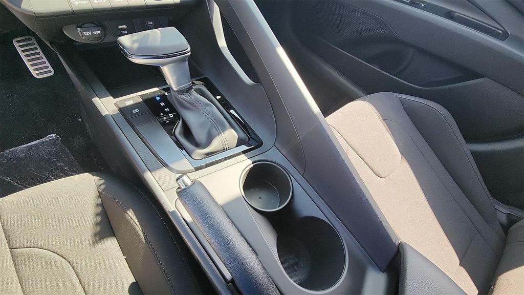 new 2025 Hyundai Elantra car, priced at $23,444
