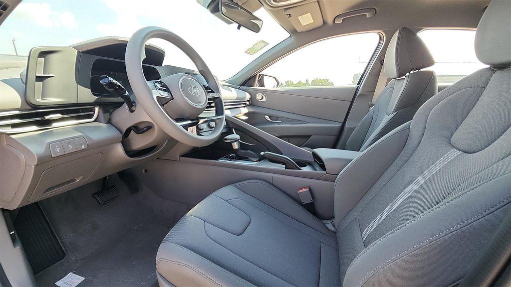 new 2025 Hyundai Elantra car, priced at $21,999