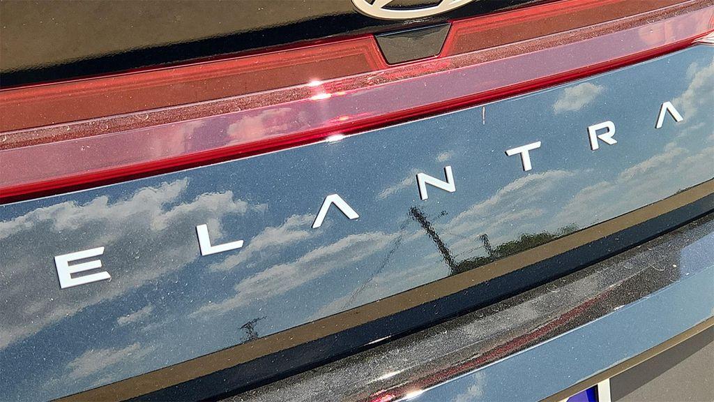 new 2025 Hyundai Elantra car, priced at $21,999