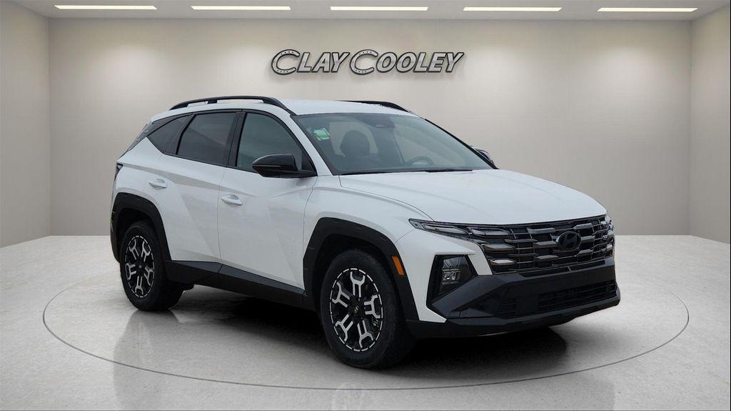 new 2025 Hyundai Tucson car, priced at $32,000