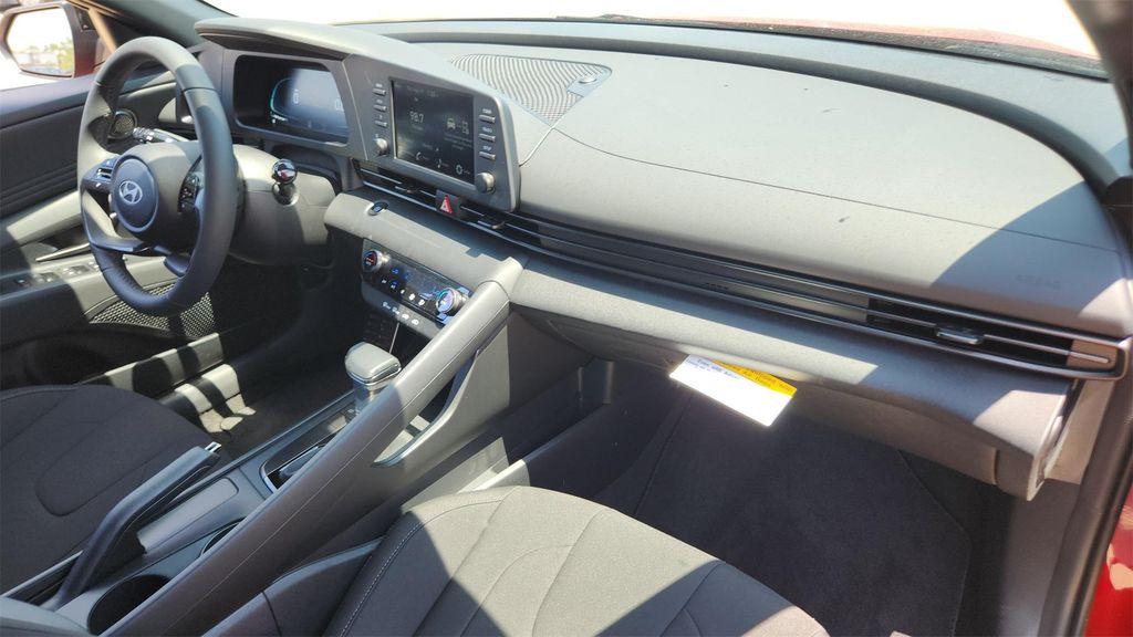 used 2025 Hyundai Elantra car, priced at $21,289
