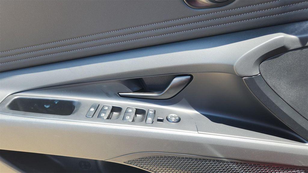 used 2025 Hyundai Elantra car, priced at $21,289