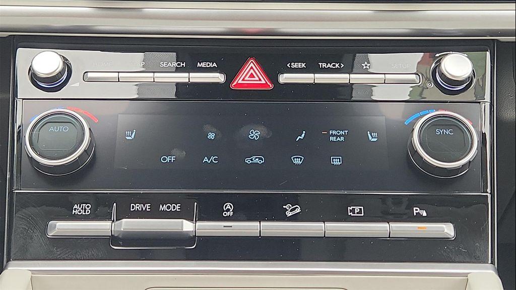 new 2025 Hyundai Santa Fe car, priced at $32,000