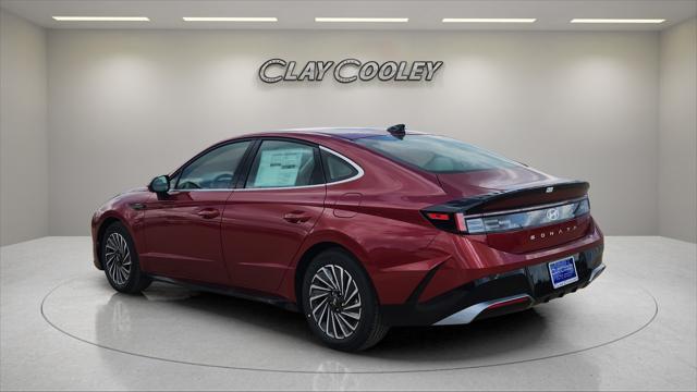 new 2025 Hyundai Sonata Hybrid car, priced at $32,505