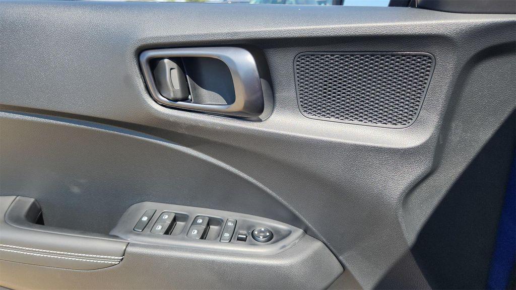 new 2025 Hyundai Venue car, priced at $23,138