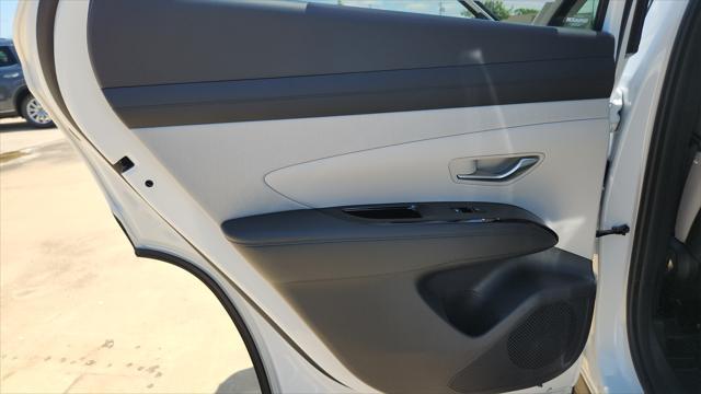 new 2025 Hyundai TUCSON Hybrid car, priced at $41,002