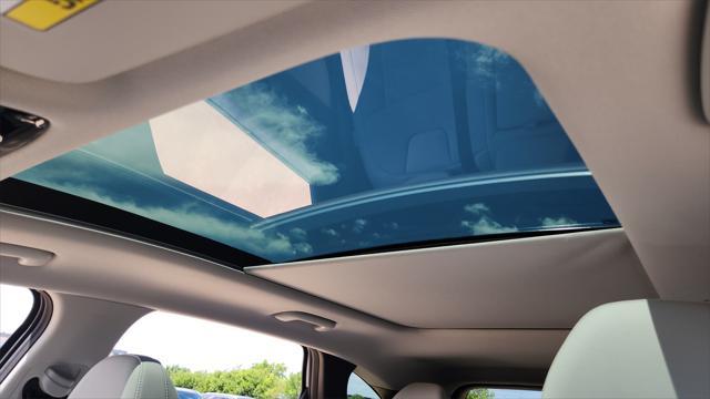 new 2025 Hyundai TUCSON Hybrid car, priced at $41,002