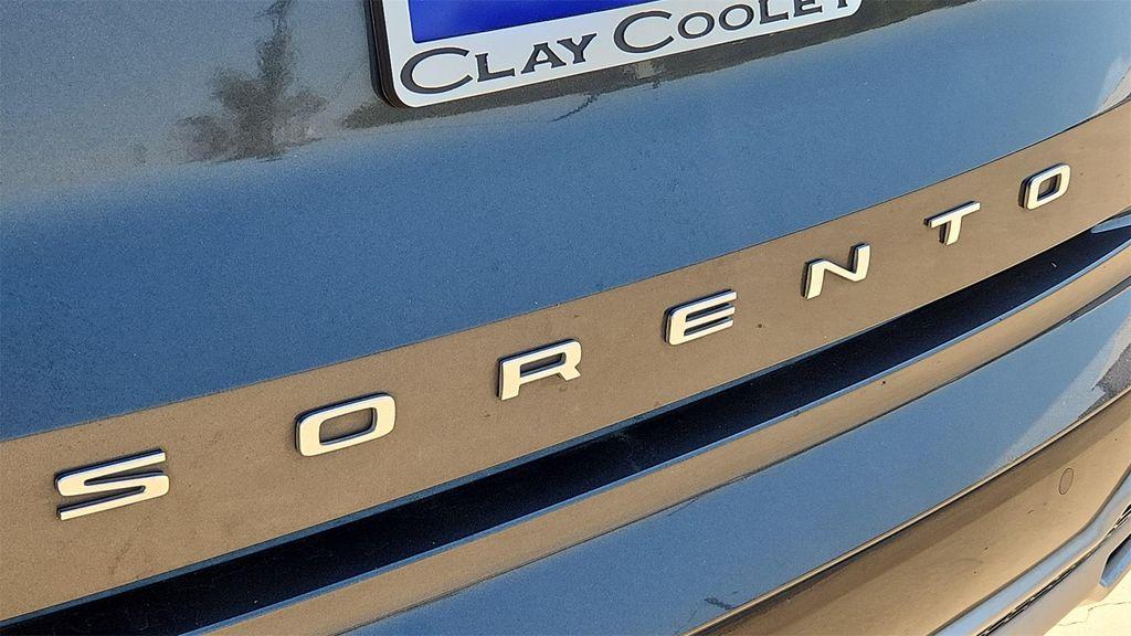 used 2021 Kia Sorento car, priced at $19,553