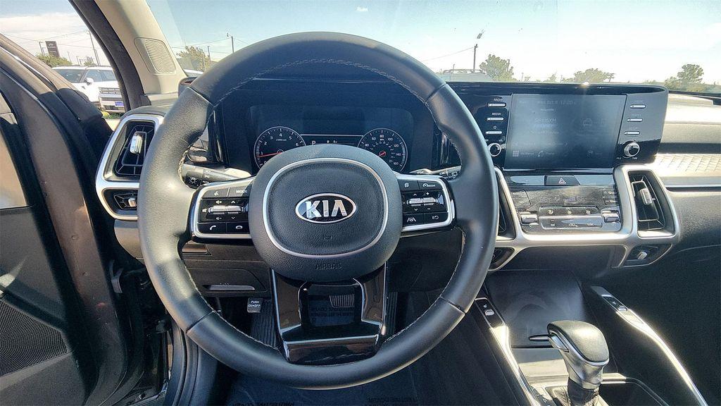 used 2021 Kia Sorento car, priced at $19,553