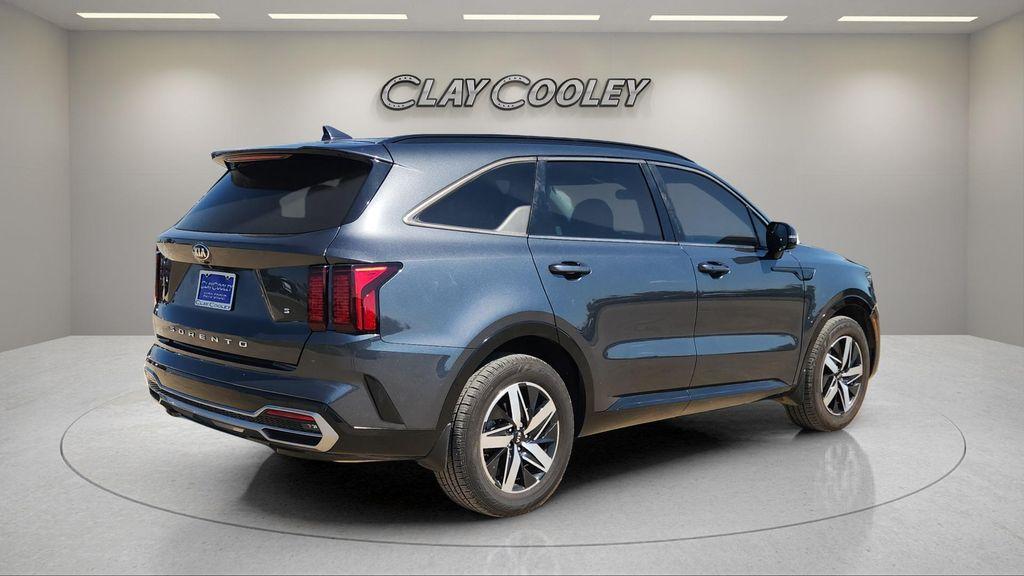 used 2021 Kia Sorento car, priced at $19,553