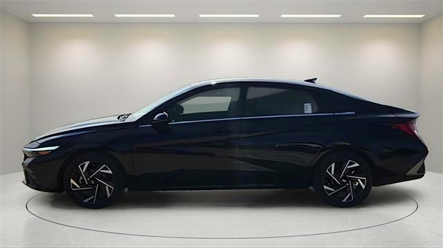 new 2025 Hyundai Elantra car, priced at $31,085